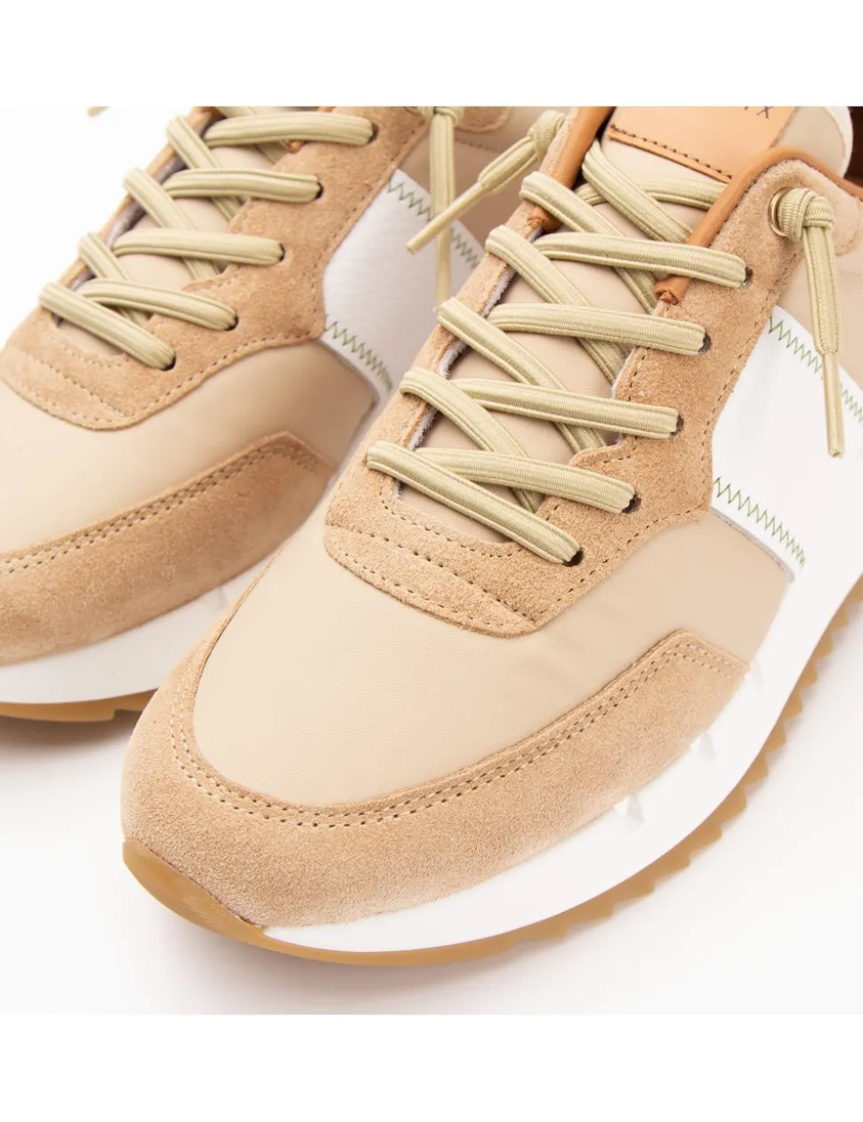 MYTH Velour-nylon arena